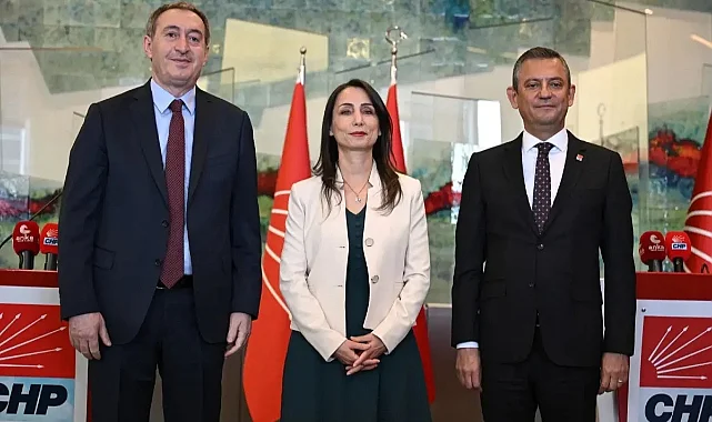 Son Dakika: DEM Parti Eş Genel Başkanları, Özgür Özel ile Görüştü