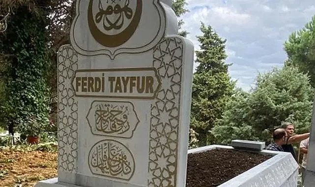 Devlet Bahçeli’den Ferdi Tayfur’a Vefa: Kabrini Yaptırdı