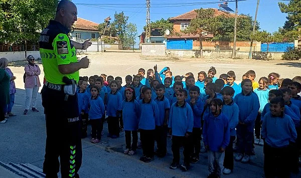 Havza'da Jandarmadan Öğrencilere Trafik Eğitimi