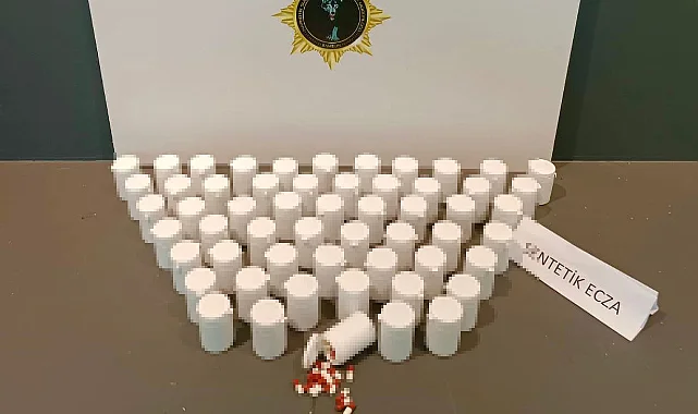 İlkadım’da Baskın: Binlerce Sentetik Ecza Bulundu