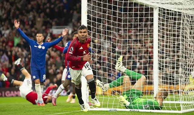 Manchester United, Chelsea’yi 10 Kişi Yakaladı ve Kazandı: 2-1