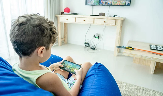 OMÜ’lü Uzman Uyardı: Erken Yaşta Telefon Kullanımı Çocuk Gelişimini Tehdit Ediyor