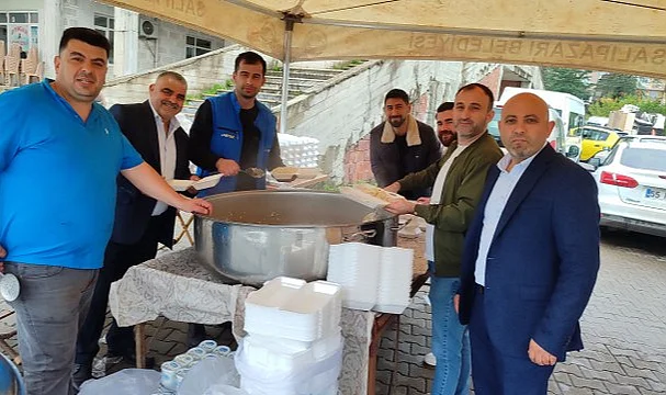 Salıpazarı’nda Ahilik Haftası’nda Pilav İkramı Yapıldı