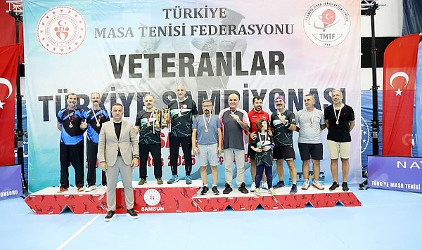 Samsun'da Bir İlk: Veteranlar Masa Tenisi Şampiyonası Sona Erdi