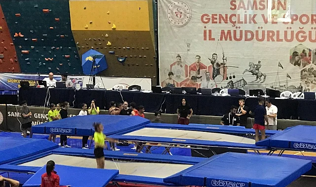 Samsun'da Trampolin Cimnastik Türkiye Şampiyonası Başladı