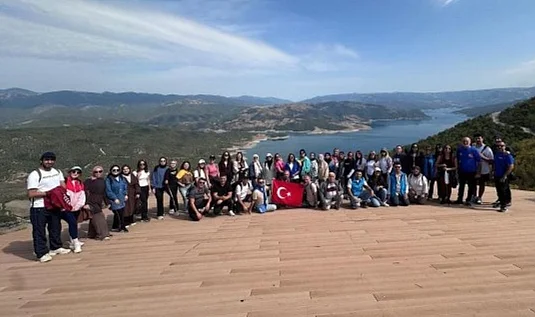 Samsun Şahinkaya Kanyonu’nda Öğrencilerden Doğa Yürüyüşü