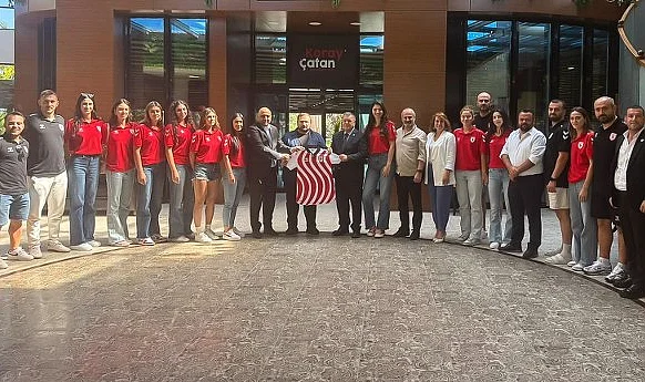 Samsunspor Voleybol, Yeni Sezon Öncesi Forma Sponsoruyla Bir Araya Geldi