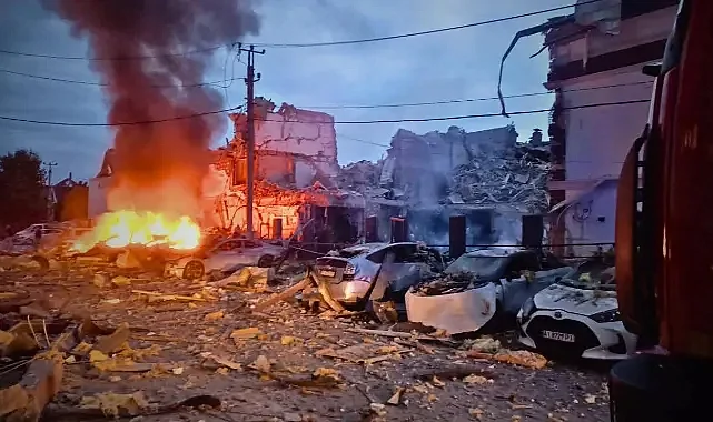 Savaşın En Büyük Saldırısı! Rusya, Ukrayna’ya 40’tan Fazla Füze Fırlattı