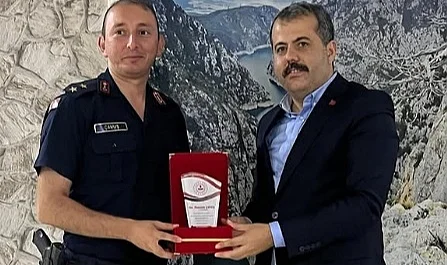 Vezirköprü'den Ayrılan Üsteğmen Mustafa Çavuş'a Anlamlı Veda