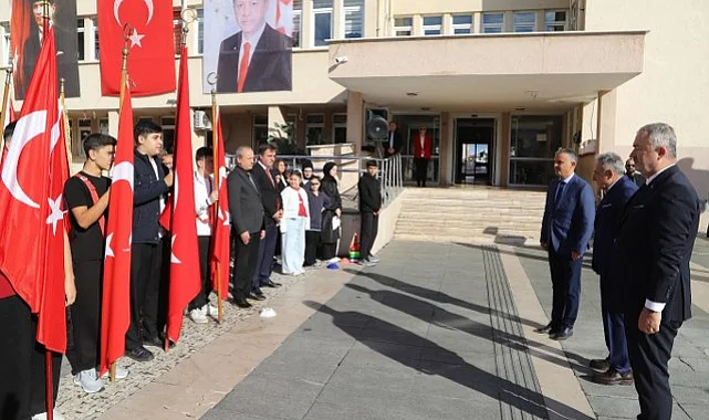 19 Mayıs İlçesinde Cumhuriyet'in 102. Yılı Coşkuyla Kutlandı