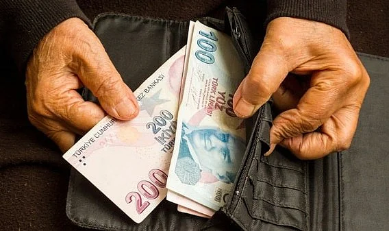 2026 Asgari Ücret Zammı Senaryoları: Yüzde 16'dan Yüzde 40'a Yeni Maaş Tablosu Ortaya Çıktı