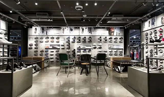 Adidas'a Yeniden Satış Fiyatına Müdahaleden Dev Ceza