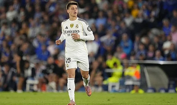 Arda Güler, Real Madrid'de Ekim Ayının Futbolcusu Seçildi!