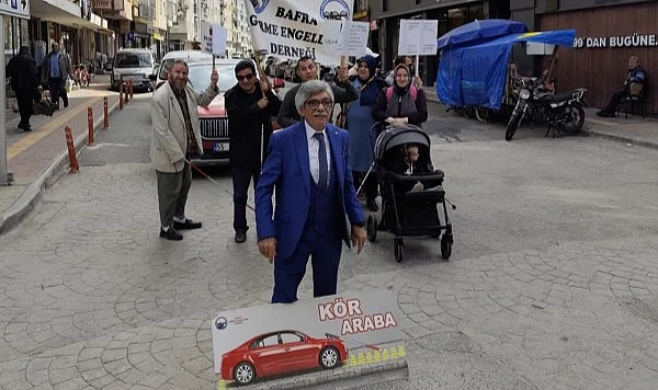 Bafra'da Görme Engellilerden Kaldırım İşgaline Yoldan Tepki