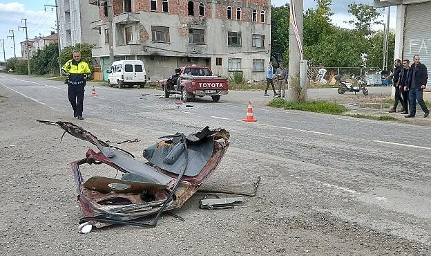 Bafra’da Kamyon İle Pikap Çarpıştı: 1 Kişi Yaralandı