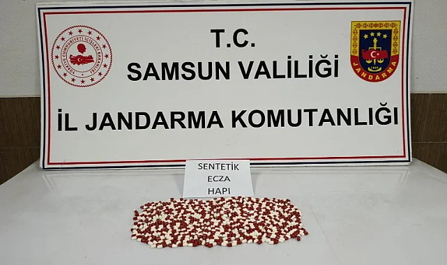 Çarşamba'da Uyuşturucu Operasyonu: Araçtan Yüzlerce Hap Çıktı