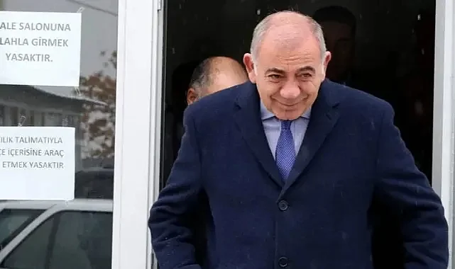 CHP İstanbul’da Kritik Dava Ertelendi: Gürsel Tekin’in Kayyumluğu Sürecek