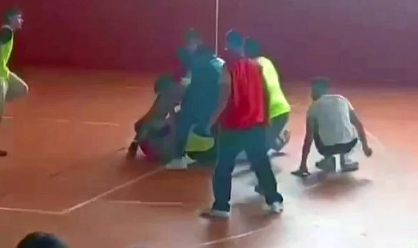 30 Dikiş Atıldı: Lise Öğrencisini Bıçaklayan Zanlı Adli Kontrolle Serbest Bırakıldı