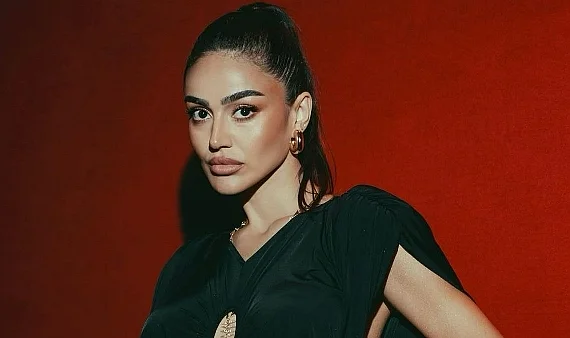 Ebru Gündeş'in eski eşiyle anılan Elif Buse Doğan sessizliğini bozdu: Sadece 10 gün önce tanıştık.