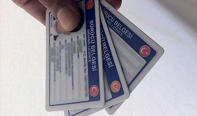 Eski Tip Ehliyet Yenileme Son Gün 31 Ekim 2025! Gerekli Belgeler, Ücretler ve Randevu Alma Rehberi