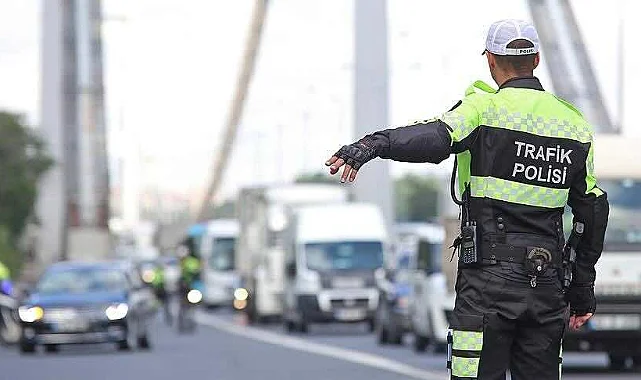 Halkın Güvenliğini Tehlikeye Attı: Drift Yapan Sürücüye Para Cezası ve 60 Gün Men Cezası
