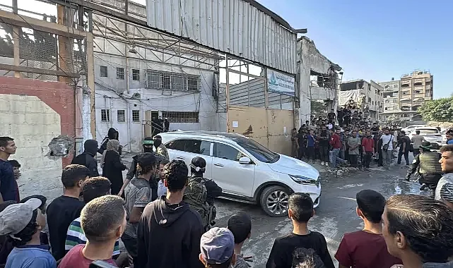 Hamas, 7 İsrailli Esiri Kızılhaç’a Teslim Etti