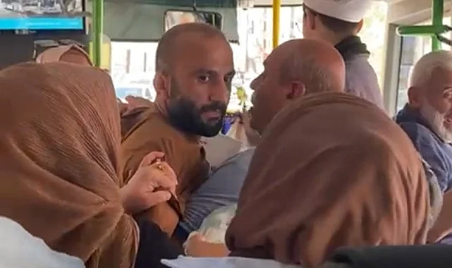 İstanbul'da Dehşet Anları: Kart Basmayan Yolcu İETT Şoförüne Yumruk Attı, Yolcular Çığlık Çığlığa Kaldı