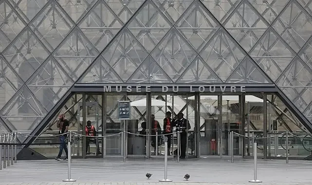 Paris'teki Louvre Müzesi Soygununda Son Gelişme: İki Şüpheli Gözaltında