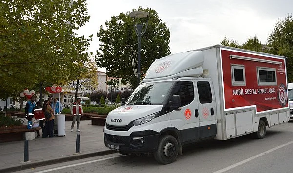 Mobil Sosyal Hizmet Merkezi Aracı Havza'da Durdu