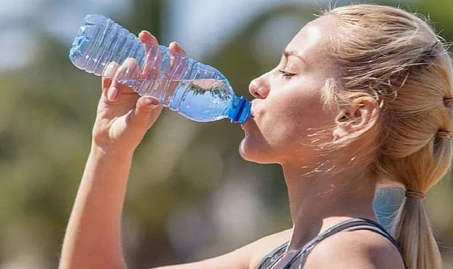 Pet Şişeden Su İçenlere Uyarı:Kansere Yol Açıyor