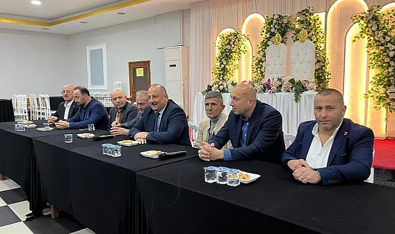Salıpazarı'nda Ortak Akıl Toplantısı: Yeşil Cadde Esnafıyla Yenilenecek