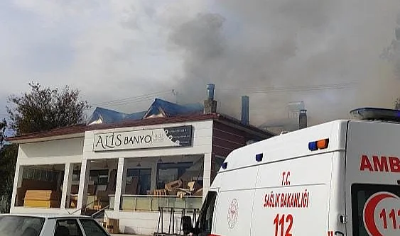 Samsun'da Mobilya Dükkanında Yangın