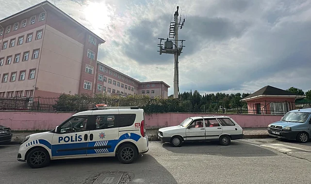 Samsun'da Ortaokulda Şok Olay: Öğrenci, Arkadaşını Makasla Yaraladı