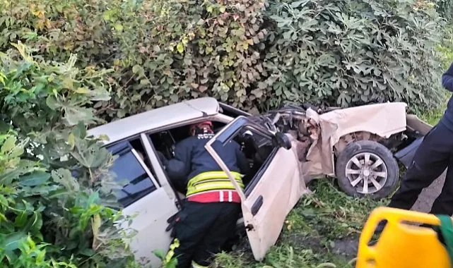 Samsun’da Otomobil Takla Atarak Ağaçlık Alana Düştü