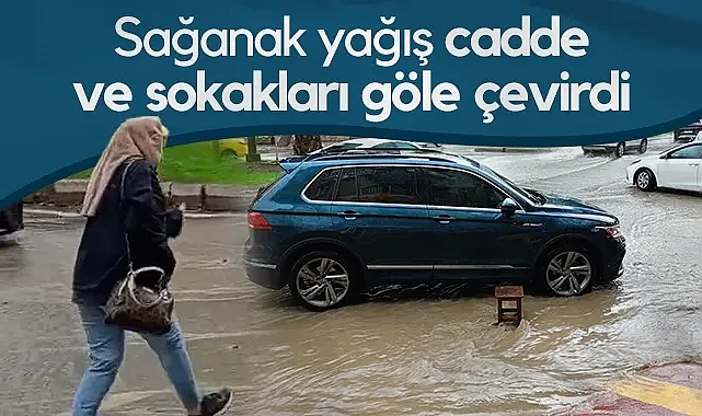 Samsun'da Sağanak Yağış Cadde ve Sokakları Göle Çevirdi
