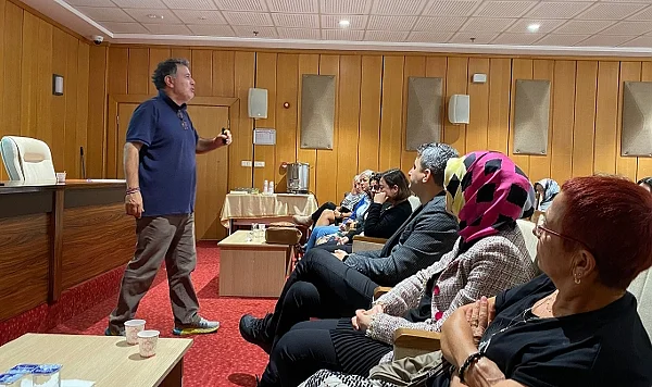 Samsun'da Sağlık İletişimi Güçleniyor: Hekim ve Personele Motivasyonel Görüşme Teknikleri Eğitimi