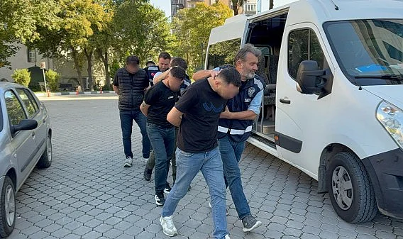 Samsun Narkotik Polisinden İki Ayrı Operasyon: Uyuşturucu Ticaretinden 5 Kişi Göz Altına Alındı