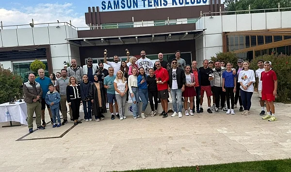 Samsun T300 Masters Tenis Turnuvası Sona Erdi: Dereceye Giren 80 Sporcu Ödüllendirildi