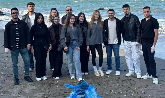 Samsun Üniversitesi Öğrencilerinden 29 Ekim'de Çevre Temizliği