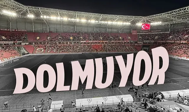 Samsunspor Tribünleri Rizespor Maçında da Dolmadı