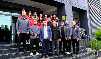 Samsunspor Voleybol’dan İsim Sponsoru Sınav Koleji’ne Ziyaret