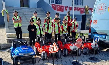 Tekkeköy Kibarlar İlkokulu’nda Uygulamalı Trafik Eğitimi Düzenlendi