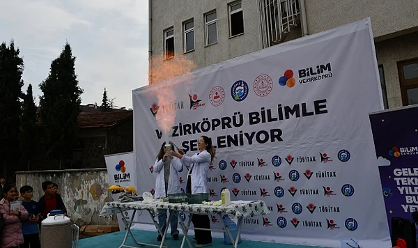 Vezirköprü'de TÜBİTAK Bilim Şenliği Başladı