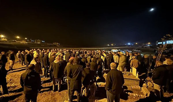 3 Kişilik Ailenin Ölü Bulunması Olayında Gelişme: Polis Olay Silahını Buldu