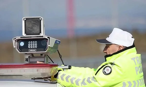 32 Bin 845 Trafik Levhası Kaldırıldı, Hız Limitleri Sadeleşti