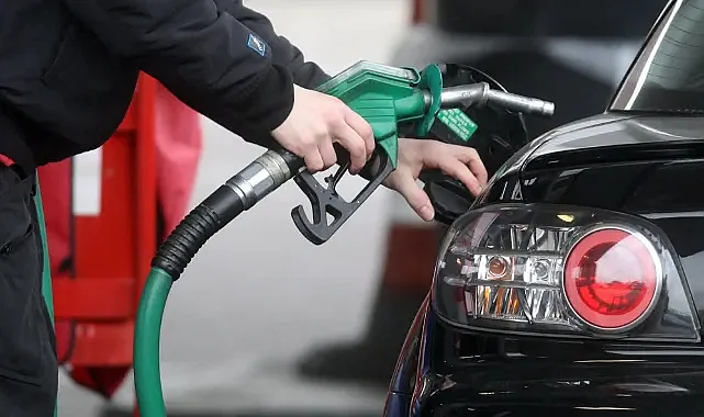 Benzin, Motorin ve LPG'ye Zam/İndirim Var mı?