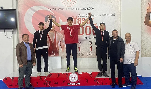 Alaçamlı Güreşçiler İl Birinciliğine Damga Vurdu