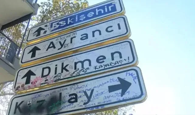 Ankara Kızılay Tabelası Akımında Bıçaklı Kavga: 2 Genç Yaralandı