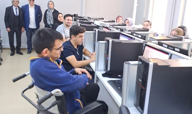 Bafra'da Engellilere Bilgisayar İşletmenliği Kursu Başladı