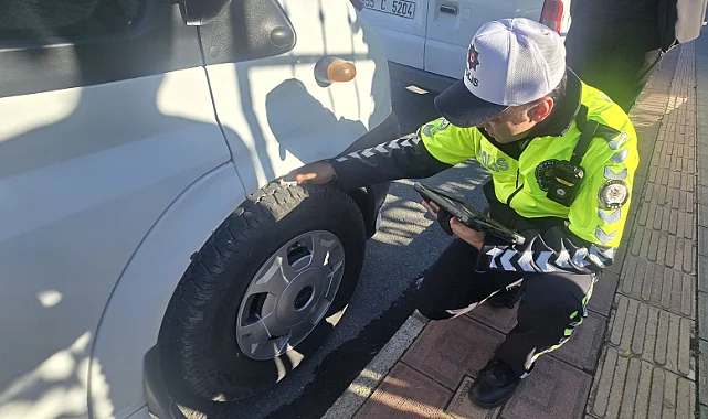 Bafra’da Kış Lastiği Denetimi: 59 Servis Aracı Kontrol Edildi